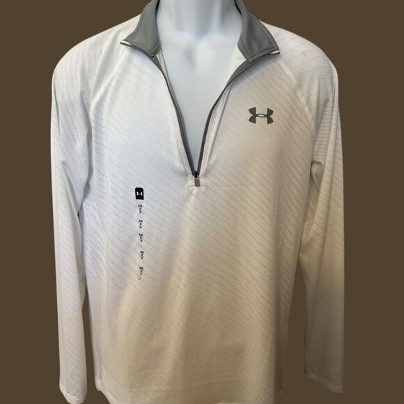 New With Tags Mens UNDER ARMOUR Heat Gear 1/2 Zip Size Small - Picture 1 of 10